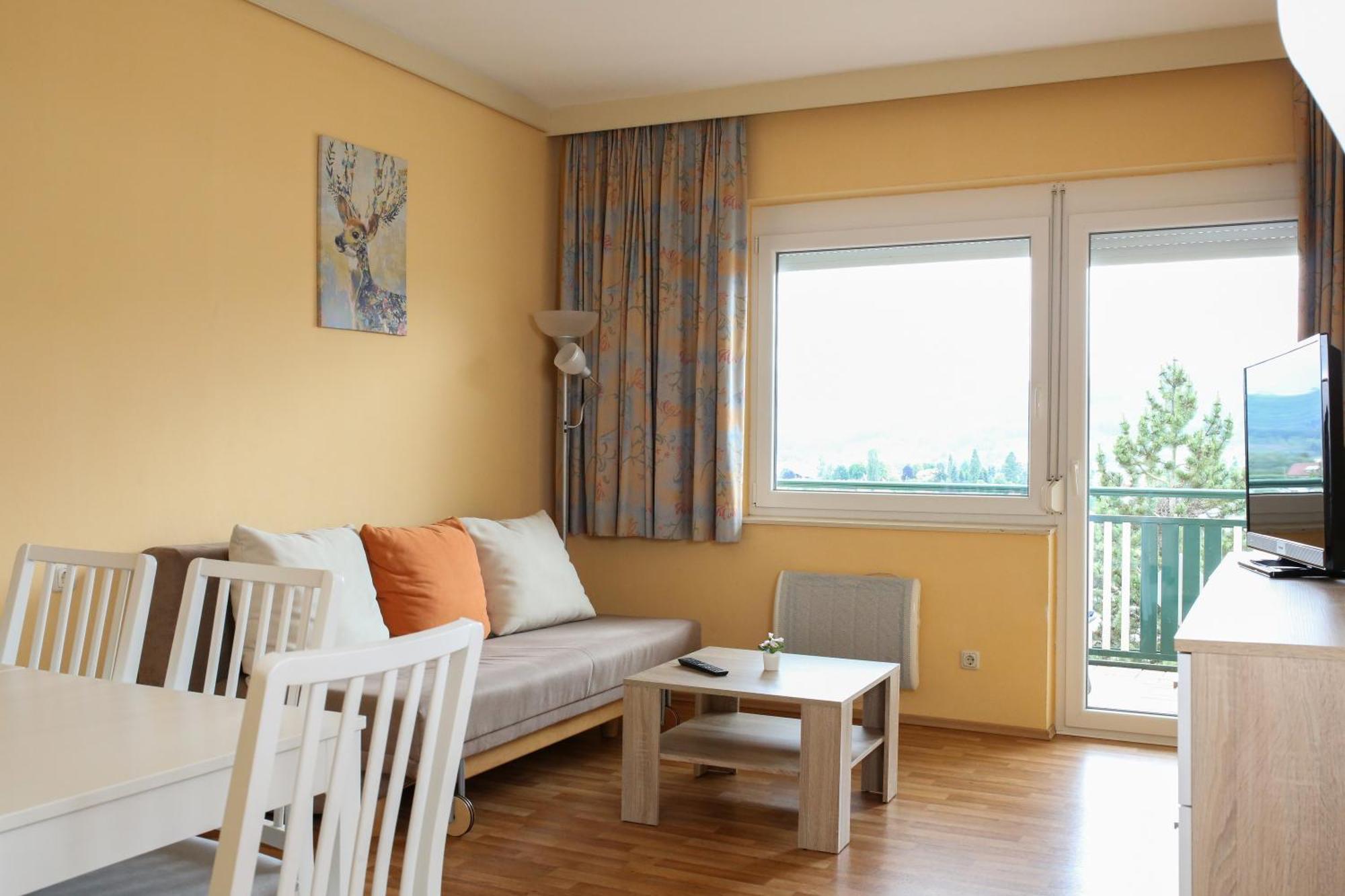 Self-Check In Apartmenthotel Seeglueck Pörtschach am Wörthersee Exteriör bild