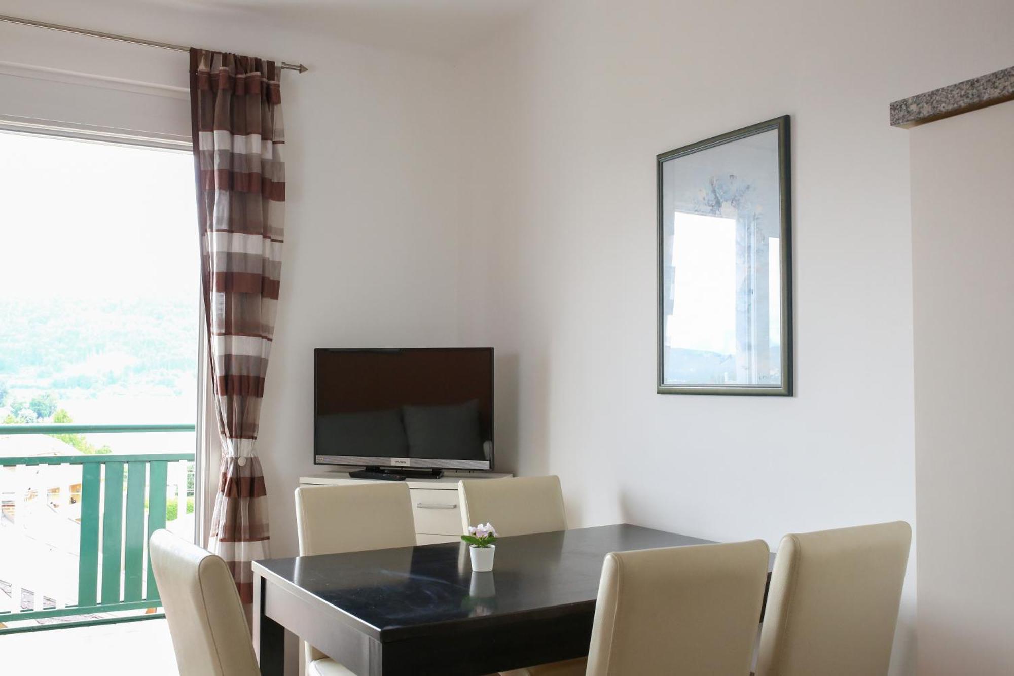 Self-Check In Apartmenthotel Seeglueck Pörtschach am Wörthersee Exteriör bild
